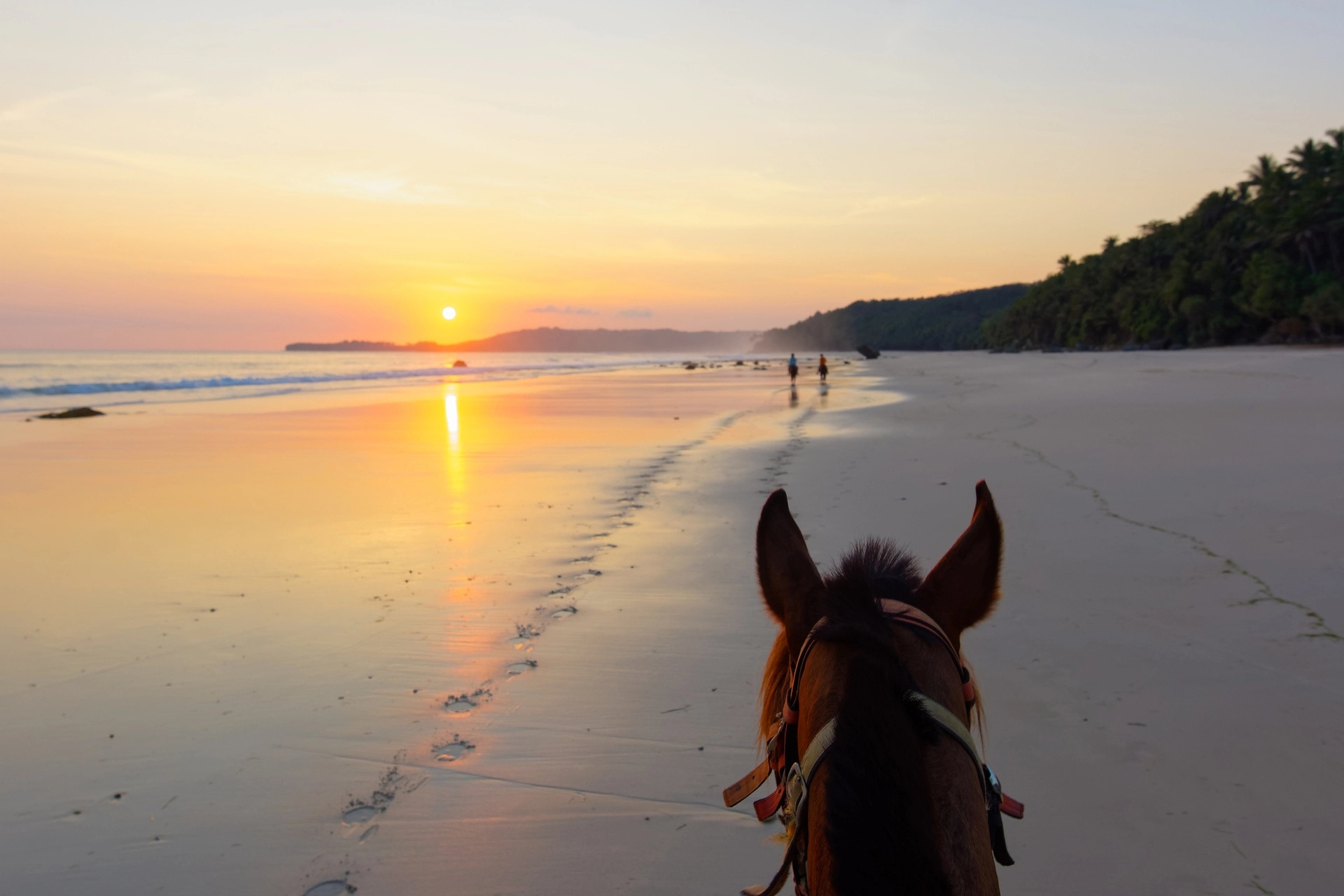 Cabalgata Playa San Salvador
